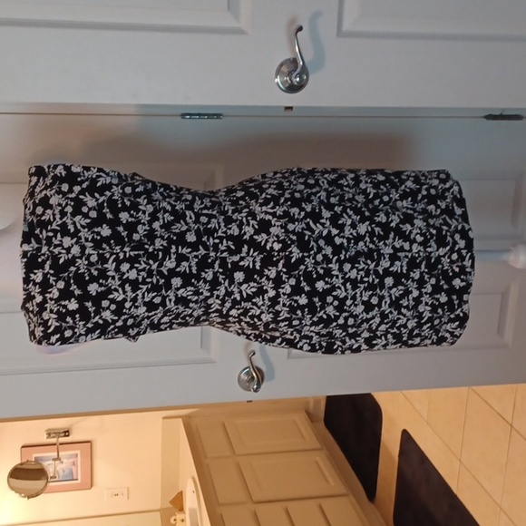 💙🌺Floral Black and White Dress🎉 - Picture 8 of 12